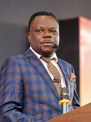 Apôtre Christophe Ngandu